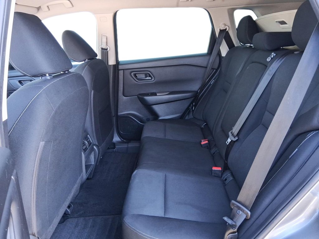 2024 Nissan Rogue AWD S in Stratford, Ontario - 9 - w1024h768px