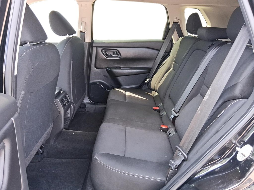 2024 Nissan Rogue AWD S in Stratford, Ontario - 9 - w1024h768px