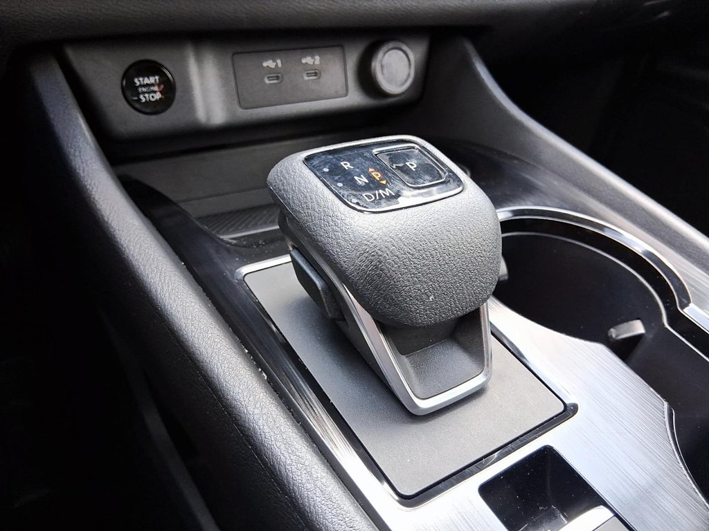 2024 Nissan Rogue AWD S in Stratford, Ontario - 16 - w1024h768px