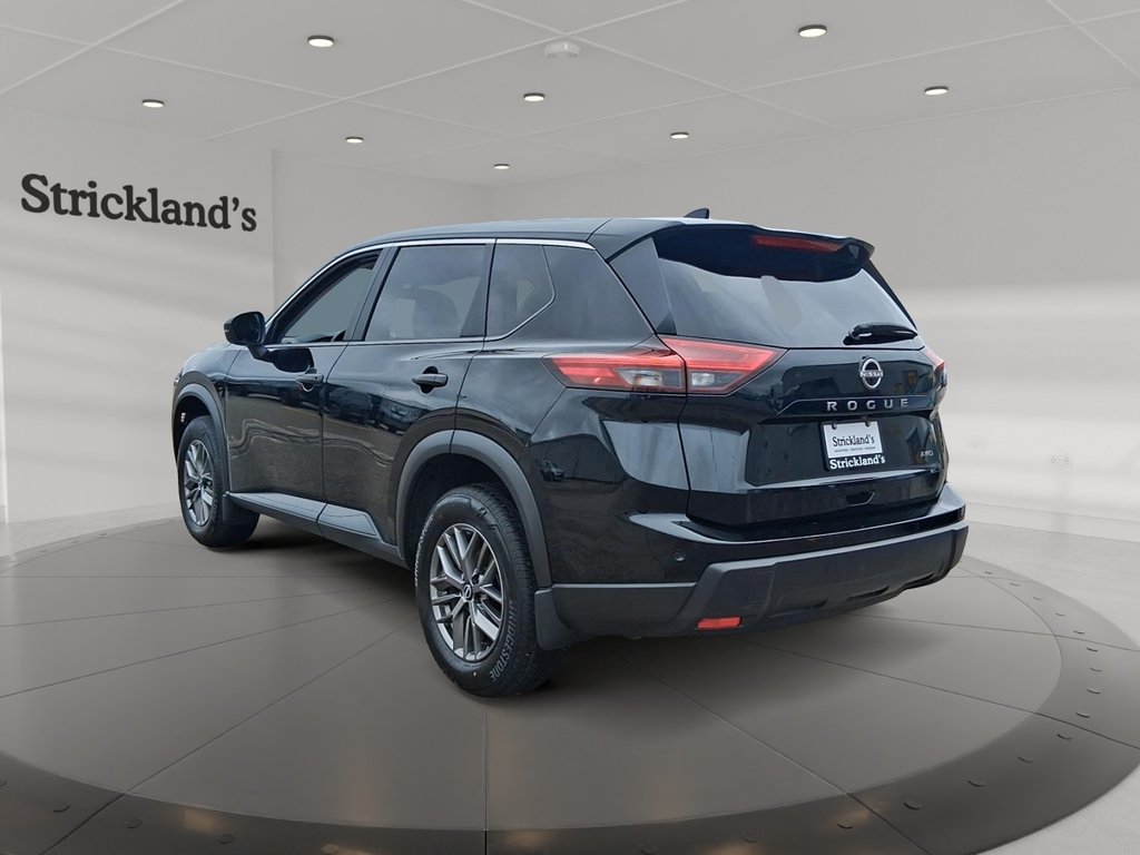2024 Nissan Rogue AWD S in Stratford, Ontario - 4 - w1024h768px