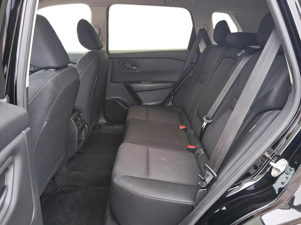 2024 Nissan Rogue AWD S in Stratford, Ontario - 9 - w1024h768px
