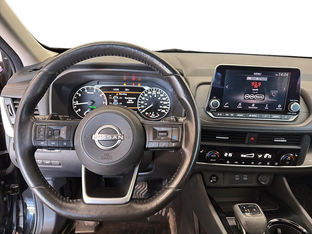 2024 Nissan Rogue AWD SV Moonroof in Stratford, Ontario - 13 - w1024h768px