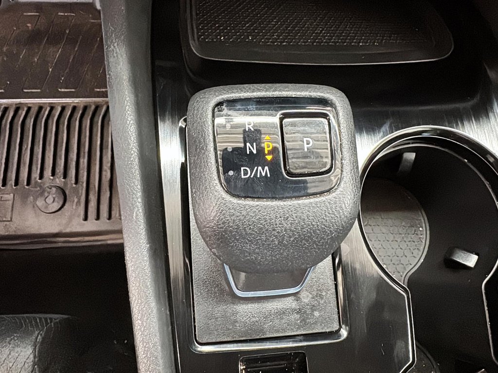 2024 Nissan Rogue AWD SV Moonroof in Stratford, Ontario - 14 - w1024h768px