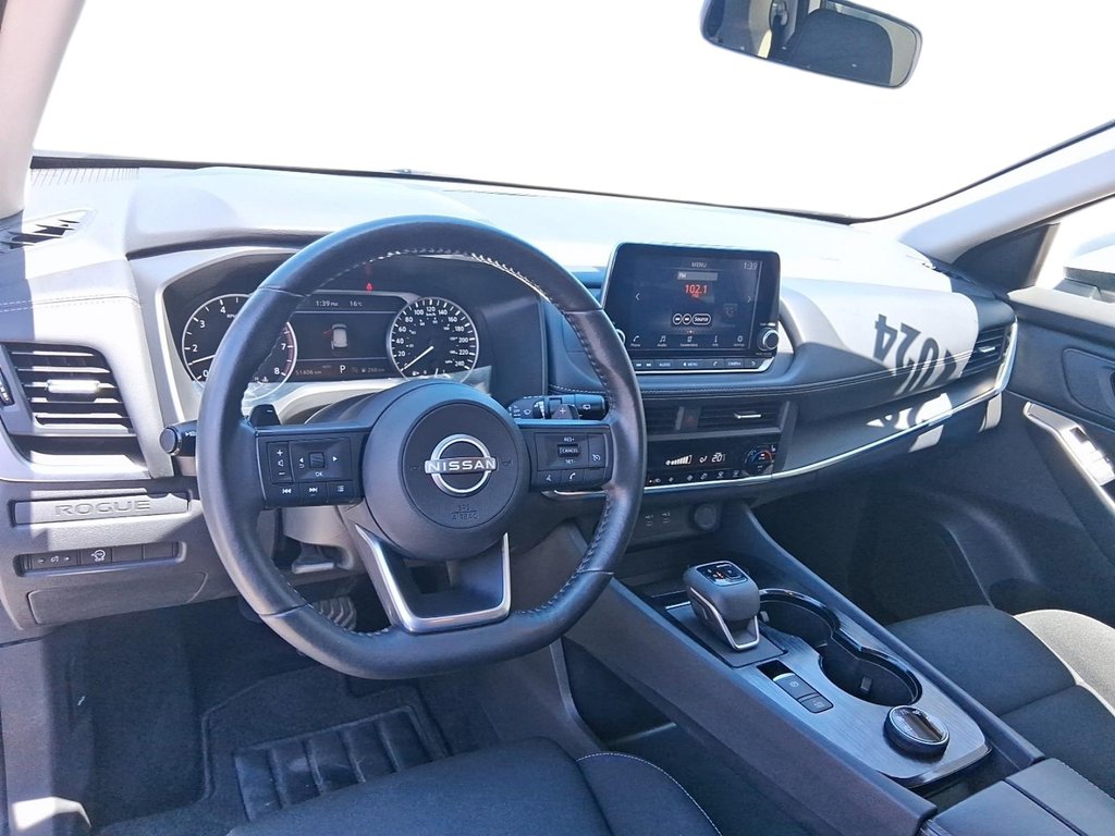 2024 Nissan Rogue AWD S in Stratford, Ontario - 10 - w1024h768px