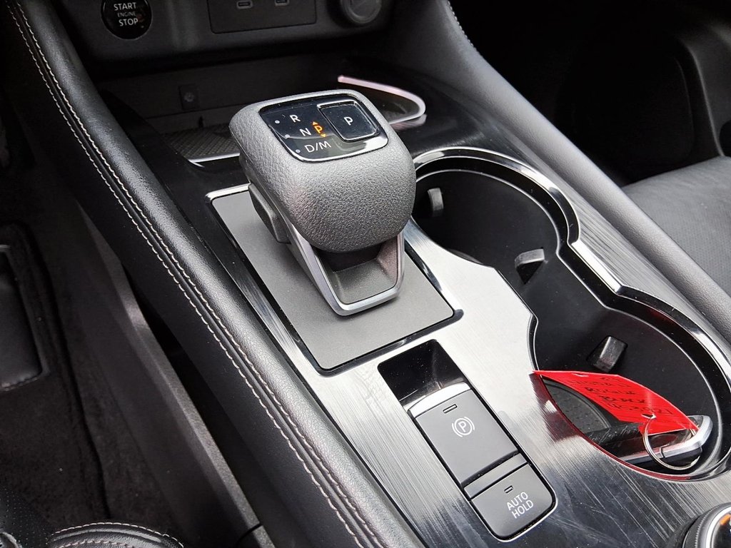 2024 Nissan Rogue AWD Platinum in Stratford, Ontario - 16 - w1024h768px