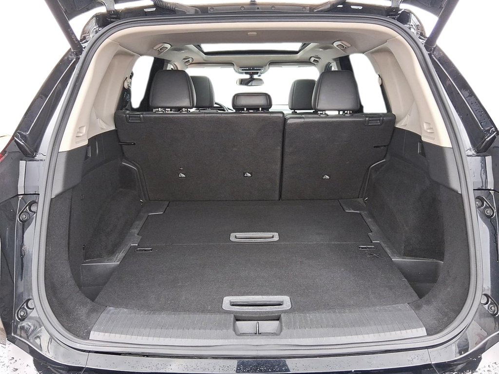 2024 Nissan Rogue AWD Platinum in Stratford, Ontario - 6 - w1024h768px