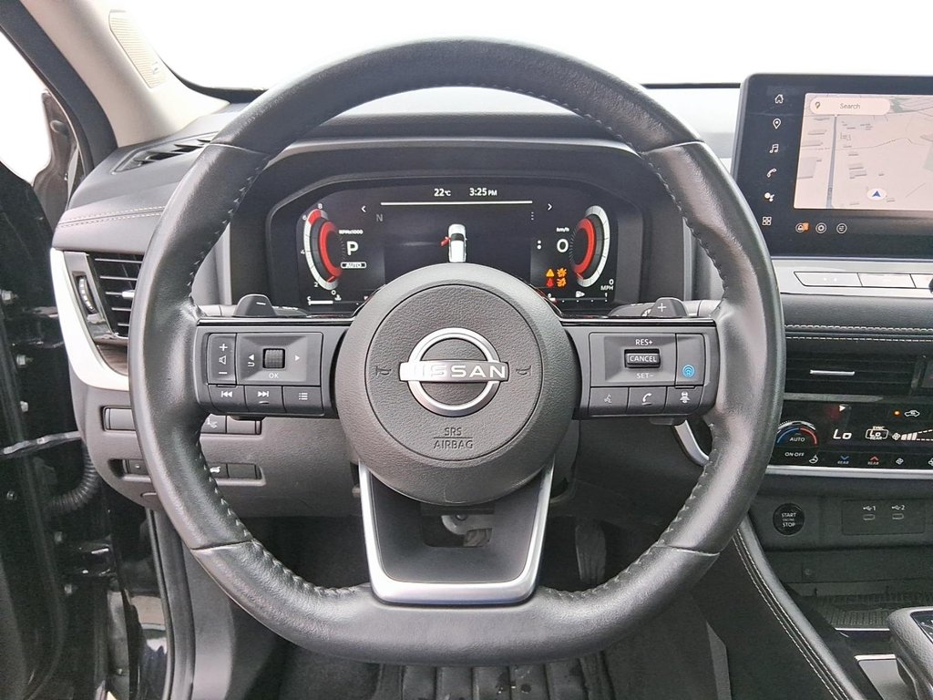 2024 Nissan Rogue AWD Platinum in Stratford, Ontario - 12 - w1024h768px