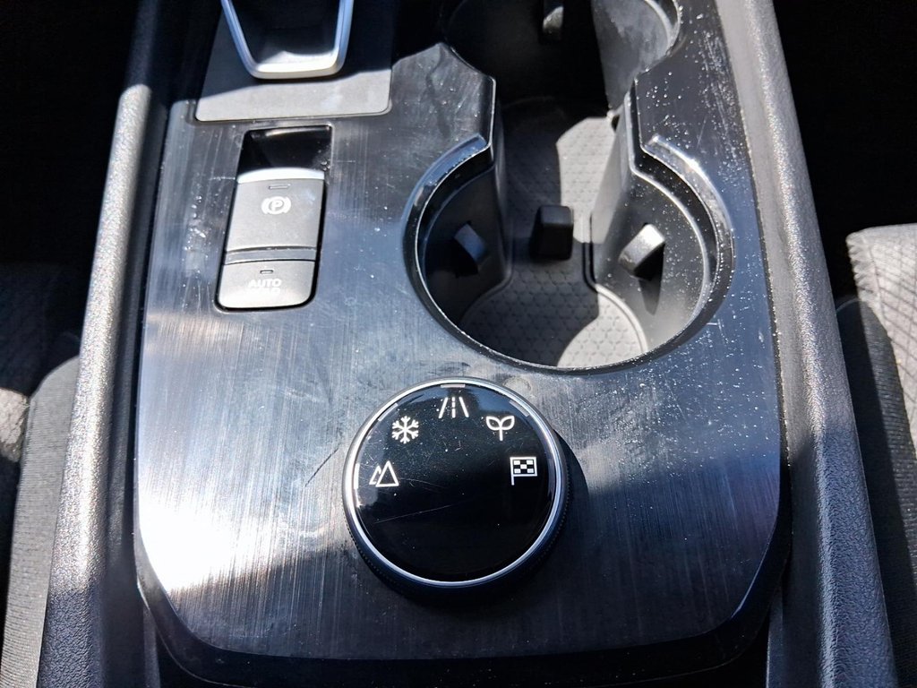 2025 Nissan Rogue AWD SV Moonroof in Stratford, Ontario - 17 - w1024h768px