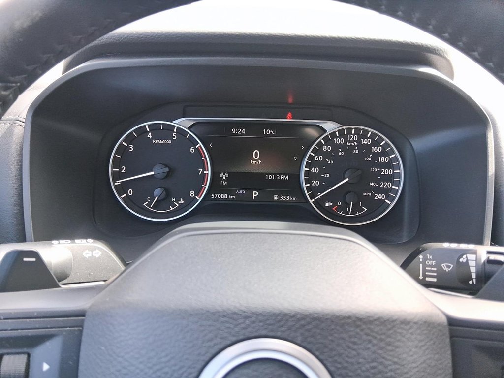 2025 Nissan Rogue AWD SV Moonroof in Stratford, Ontario - 14 - w1024h768px