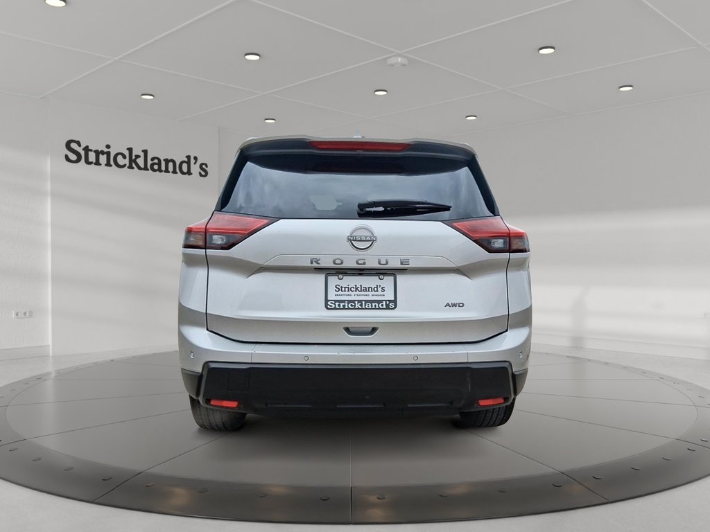 2025 Nissan Rogue AWD SV Moonroof in Stratford, Ontario - 3 - w1024h768px