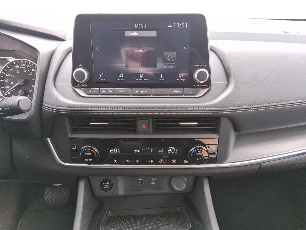 2025 Nissan Rogue AWD SV Moonroof in Stratford, Ontario - 15 - w1024h768px