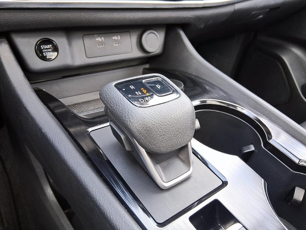 2025 Nissan Rogue AWD SV Moonroof in Stratford, Ontario - 16 - w1024h768px
