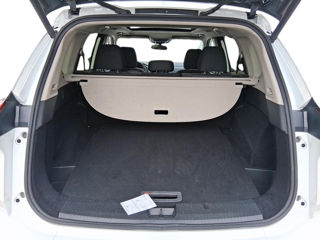 2025 Nissan Rogue AWD SV Moonroof in Stratford, Ontario - 6 - w1024h768px