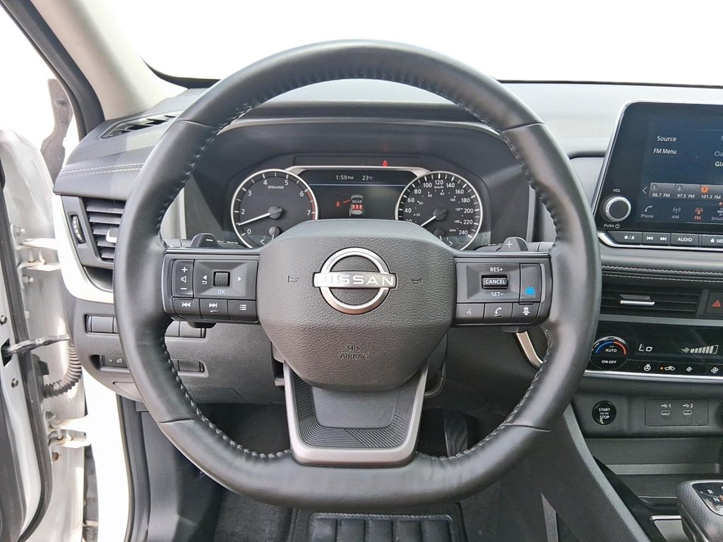 2025 Nissan Rogue AWD SV Moonroof in Stratford, Ontario - 12 - w1024h768px