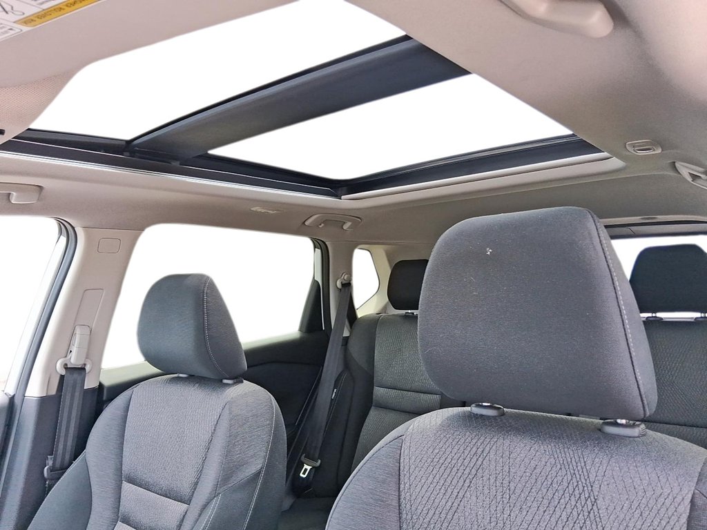 2025 Nissan Rogue AWD SV Moonroof in Stratford, Ontario - 18 - w1024h768px