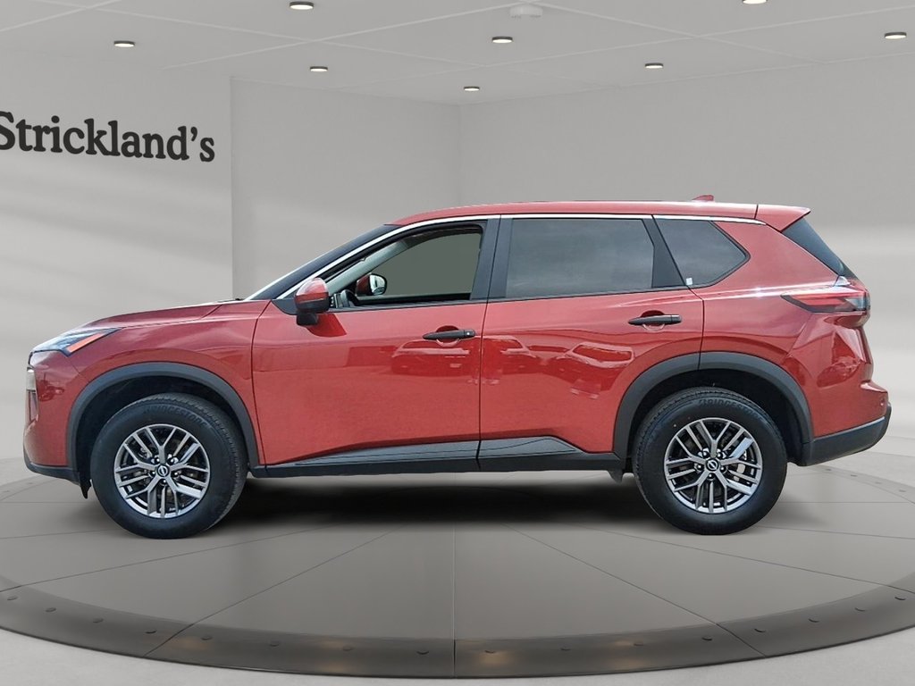 2025 Nissan Rogue AWD S in Stratford, Ontario - 5 - w1024h768px