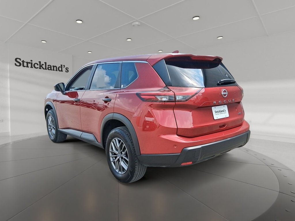 2025 Nissan Rogue AWD S in Stratford, Ontario - 4 - w1024h768px