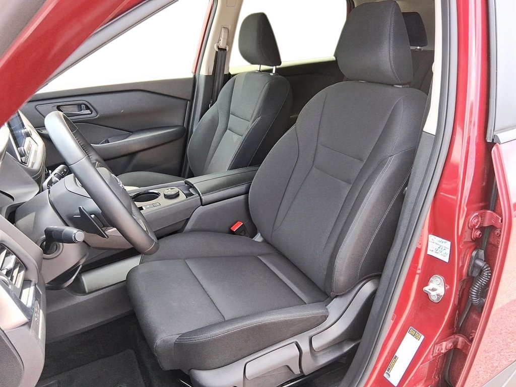 2025 Nissan Rogue AWD S in Stratford, Ontario - 8 - w1024h768px