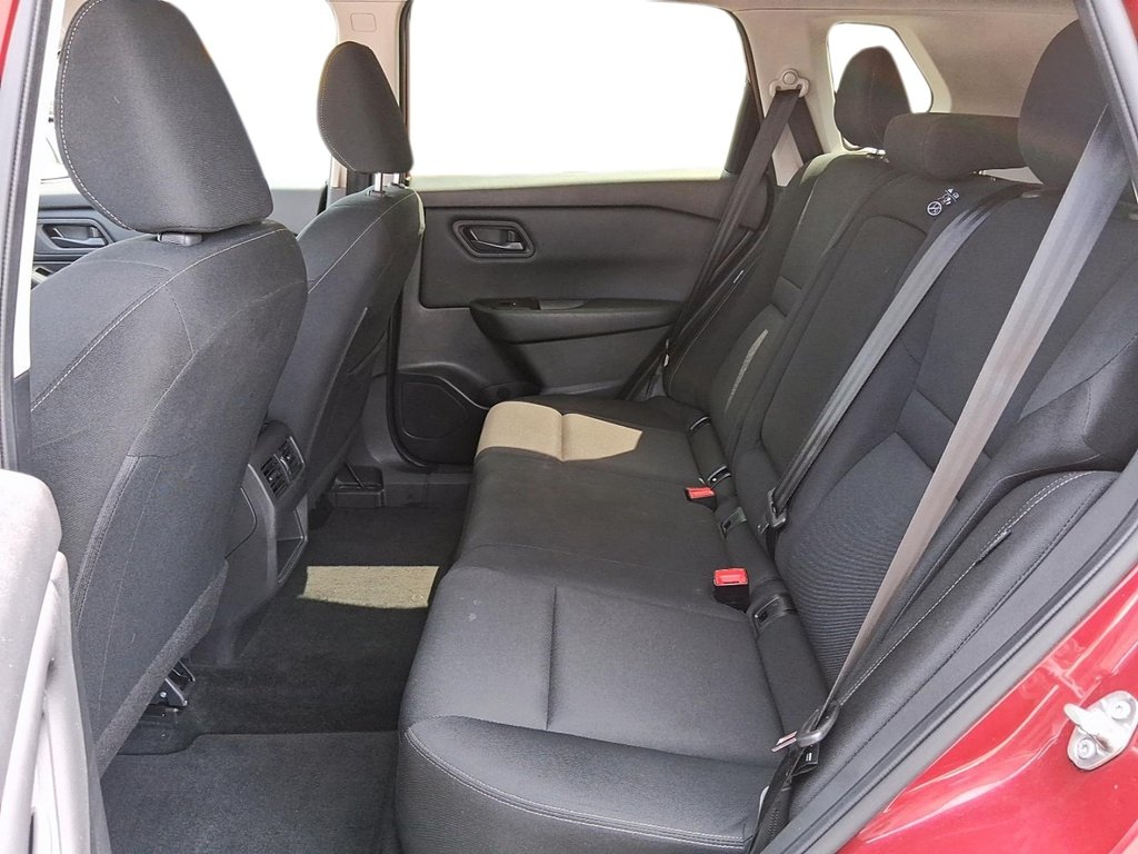 2025 Nissan Rogue AWD S in Stratford, Ontario - 9 - w1024h768px