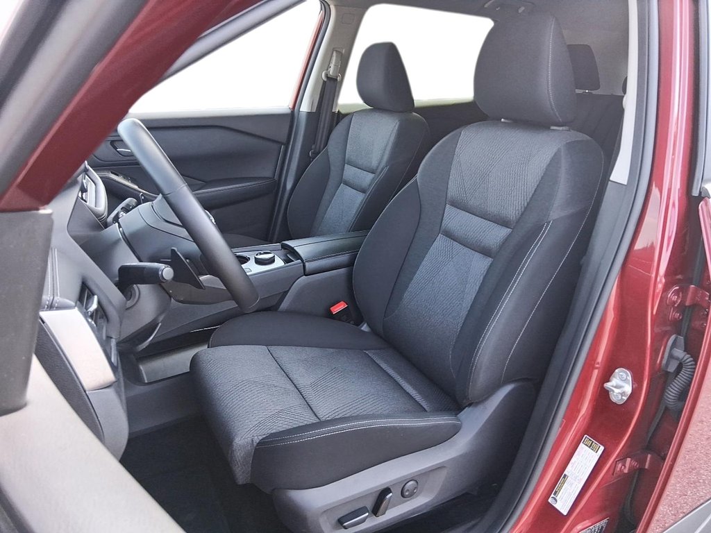 2025 Nissan Rogue AWD SV Moonroof in Stratford, Ontario - 8 - w1024h768px