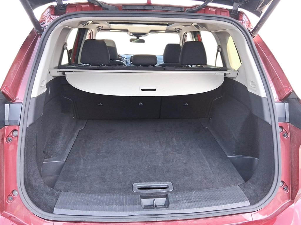 2025 Nissan Rogue AWD SV Moonroof in Stratford, Ontario - 6 - w1024h768px