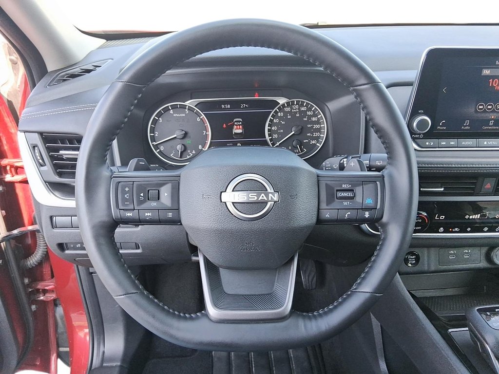2025 Nissan Rogue AWD SV Moonroof in Stratford, Ontario - 12 - w1024h768px