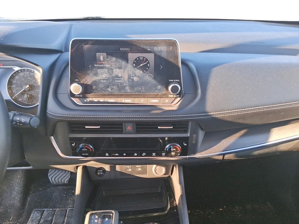 2025 Nissan Rogue AWD SV Moonroof in Stratford, Ontario - 15 - w1024h768px