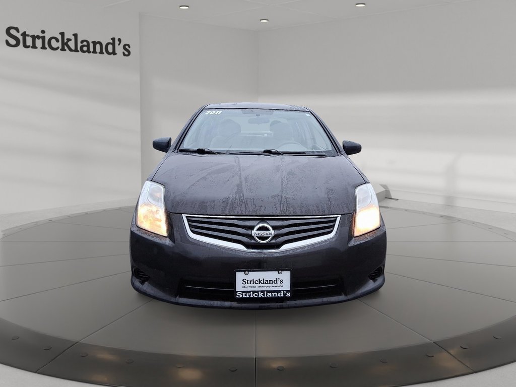 2011 Nissan Sentra 2.0 6sp in Stratford, Ontario - 2 - w1024h768px
