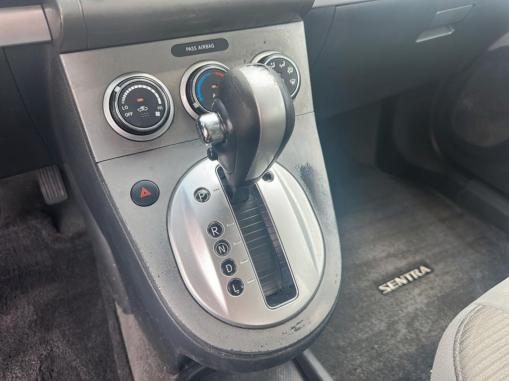 2012 Nissan Sentra 2.0 CVT in Stratford, Ontario - 13 - w1024h768px