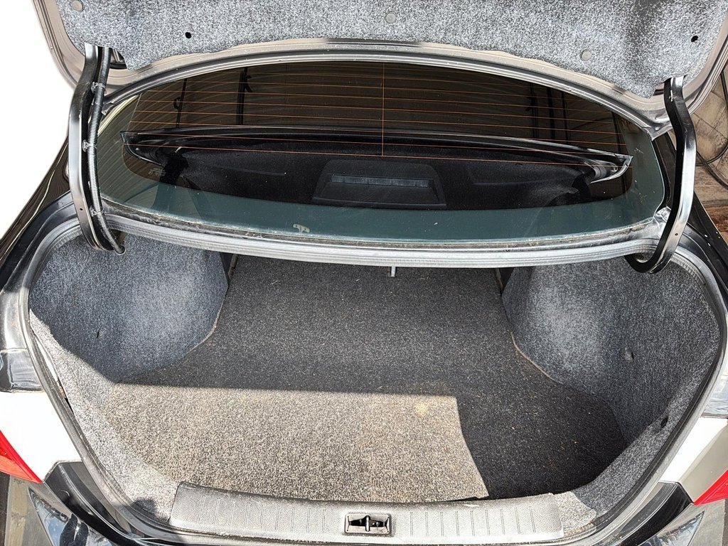 2019 Nissan Sentra 1.8 SV CVT in Stratford, Ontario - 6 - w1024h768px