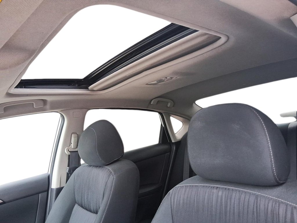 2019 Nissan Sentra 1.8 SV CVT (2) in Stratford, Ontario - 17 - w1024h768px