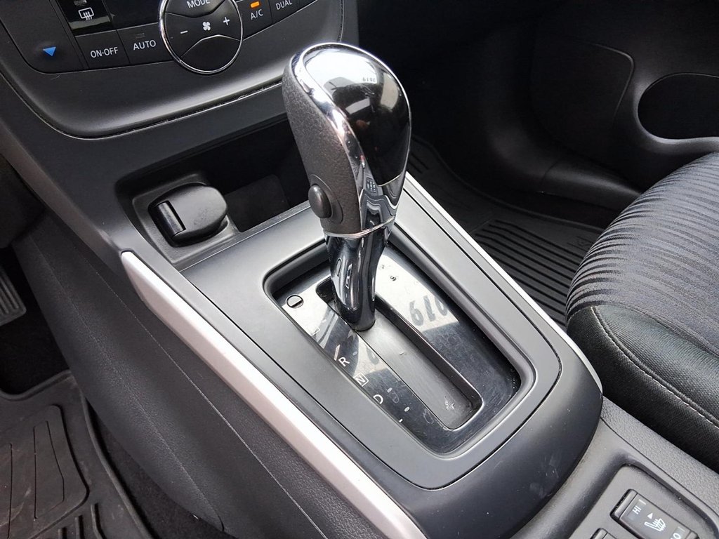 2019 Nissan Sentra 1.8 SV CVT (2) in Stratford, Ontario - 16 - w1024h768px