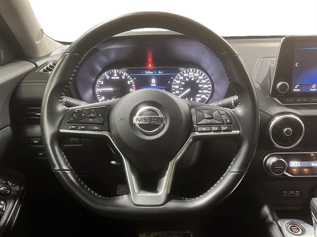 2021  Sentra SV CVT in Stratford, Ontario - 9 - w1024h768px