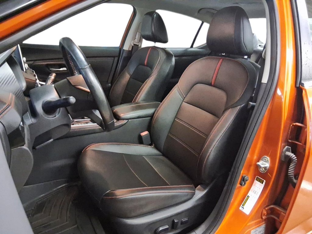 2021 Nissan Sentra SR CVT in Stratford, Ontario - 8 - w1024h768px