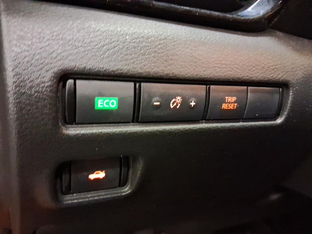 2021 Nissan Sentra SR CVT in Stratford, Ontario - 17 - w1024h768px