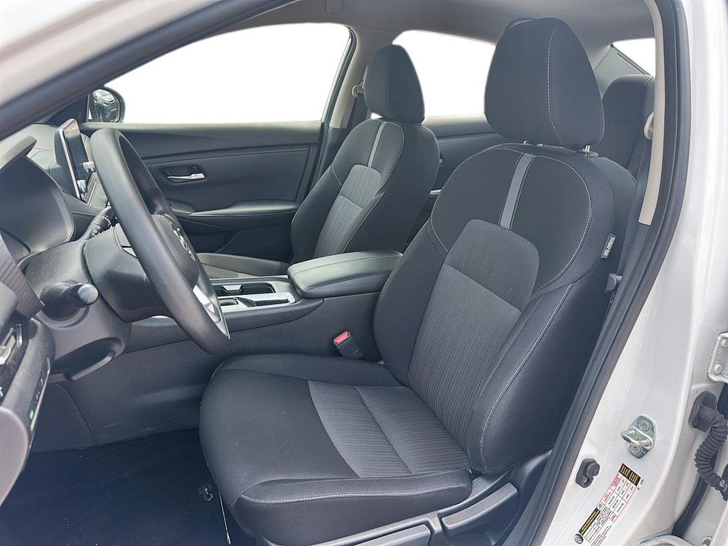 2023 Nissan Sentra SV CVT in Stratford, Ontario - 8 - w1024h768px
