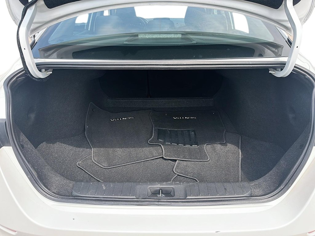 2023 Nissan Sentra SV CVT in Stratford, Ontario - 6 - w1024h768px