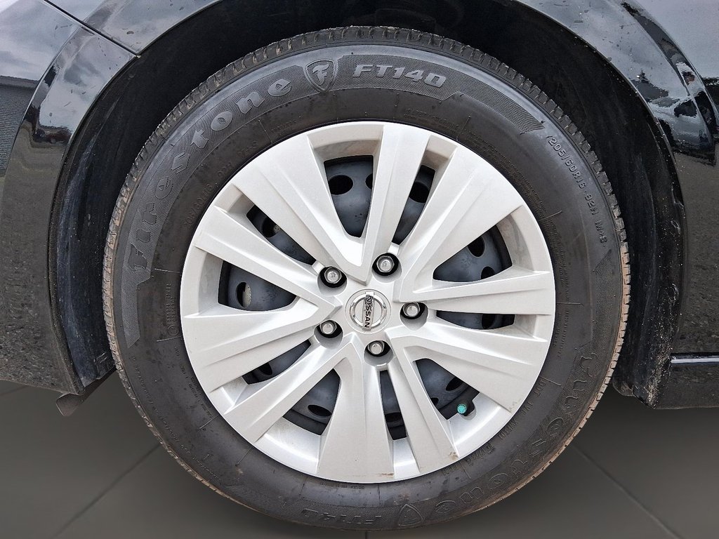 2023 Nissan Sentra S Plus CVT in Stratford, Ontario - 7 - w1024h768px