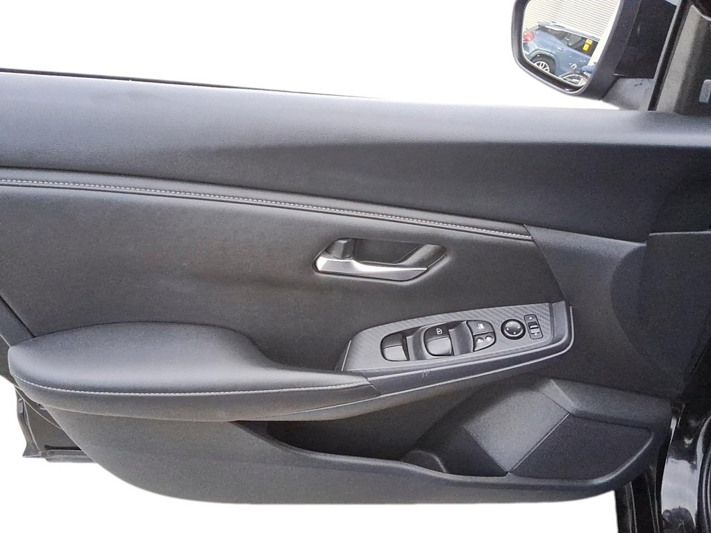 2023 Nissan Sentra SV CVT in Stratford, Ontario - 11 - w1024h768px