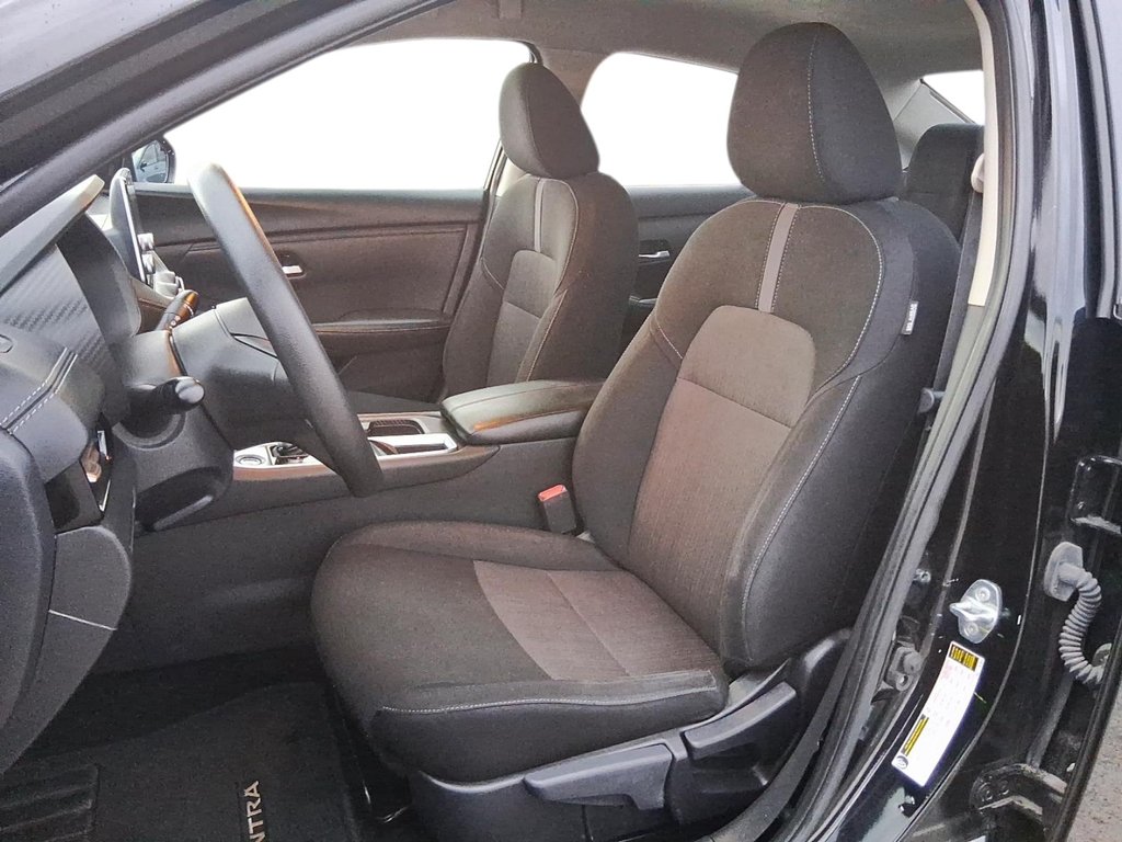 2023 Nissan Sentra SV CVT in Stratford, Ontario - 8 - w1024h768px