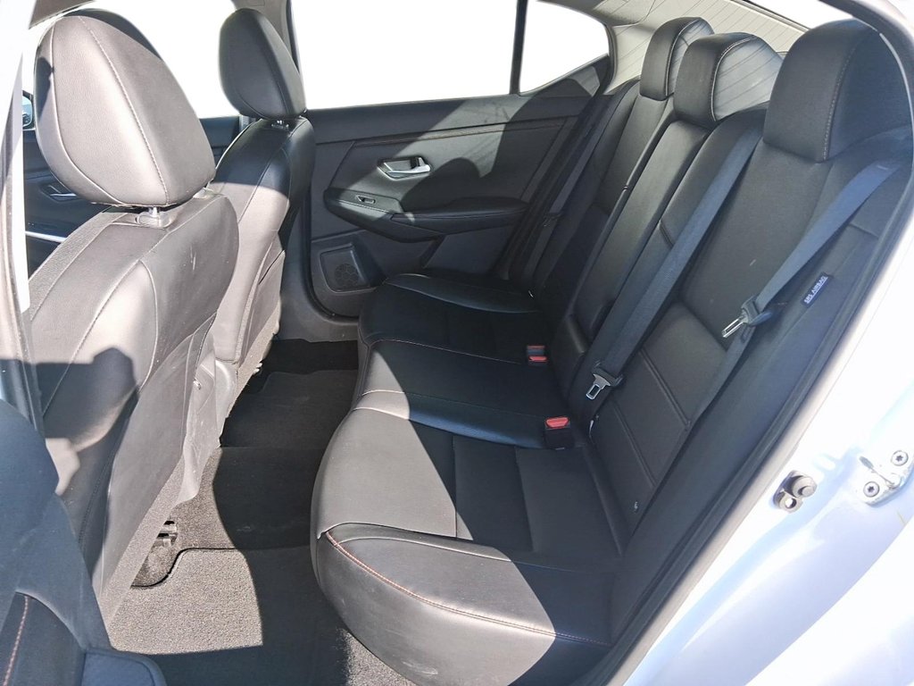 2023 Nissan Sentra SR CVT in Stratford, Ontario - 9 - w1024h768px