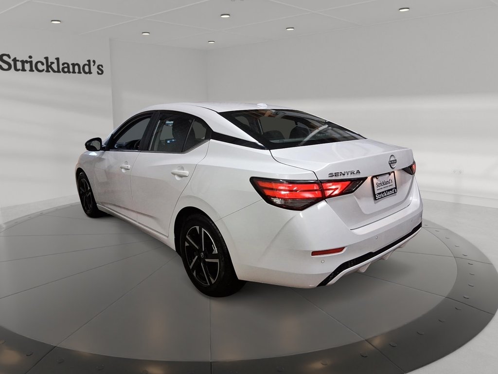 2024 Nissan Sentra SV CVT in Stratford, Ontario - 4 - w1024h768px
