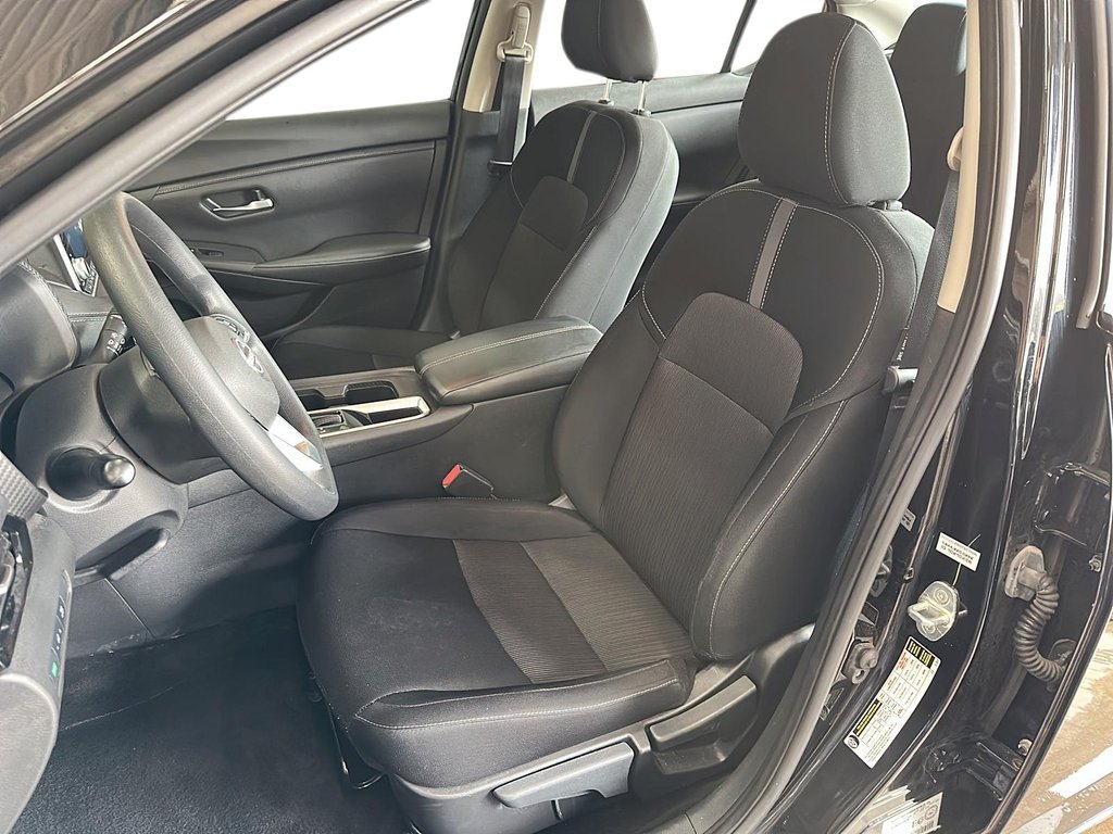 2024 Nissan Sentra SV CVT in Stratford, Ontario - 8 - w1024h768px