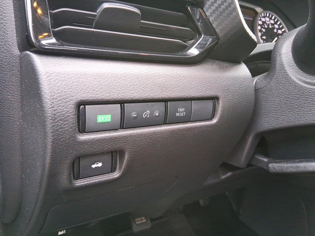 2024 Nissan Sentra SV CVT in Stratford, Ontario - 18 - w1024h768px