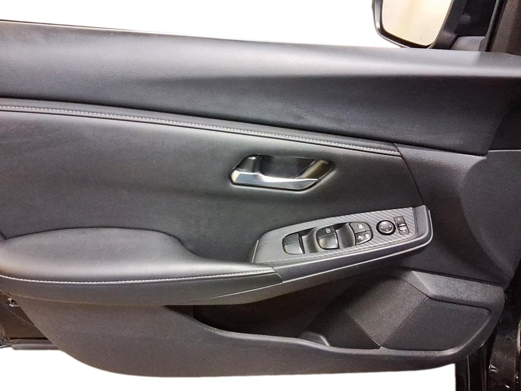 2024 Nissan Sentra SV CVT in Stratford, Ontario - 11 - w1024h768px