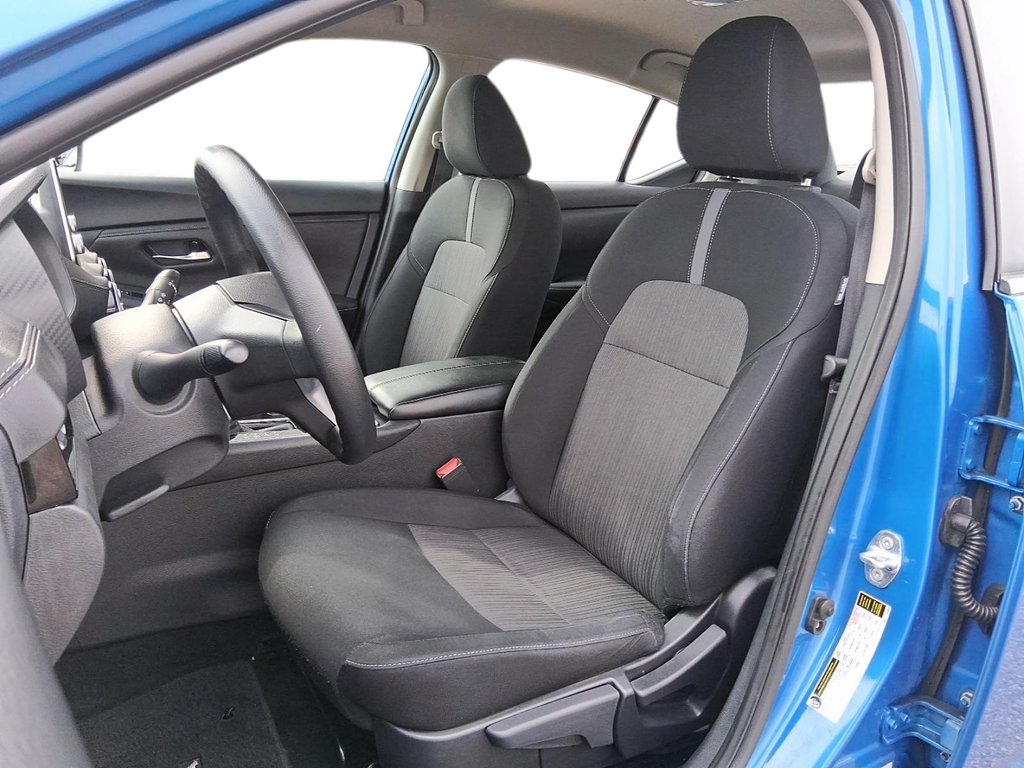 2024 Nissan Sentra SV CVT in Stratford, Ontario - 8 - w1024h768px