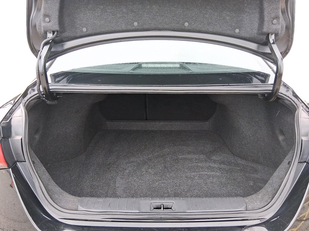 2024 Nissan Sentra SV CVT in Stratford, Ontario - 6 - w1024h768px