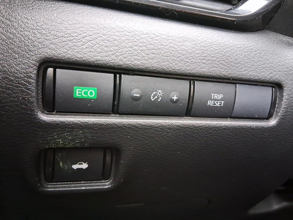 2024 Nissan Sentra SV CVT in Stratford, Ontario - 17 - w1024h768px