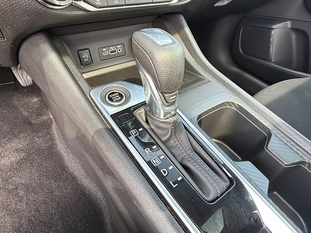 2024 Nissan Sentra SV CVT in Stratford, Ontario - 14 - w1024h768px