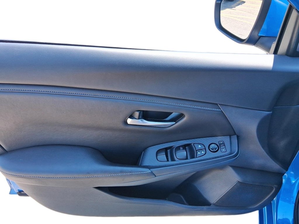 2025 Nissan Sentra SV CVT in Stratford, Ontario - 11 - w1024h768px